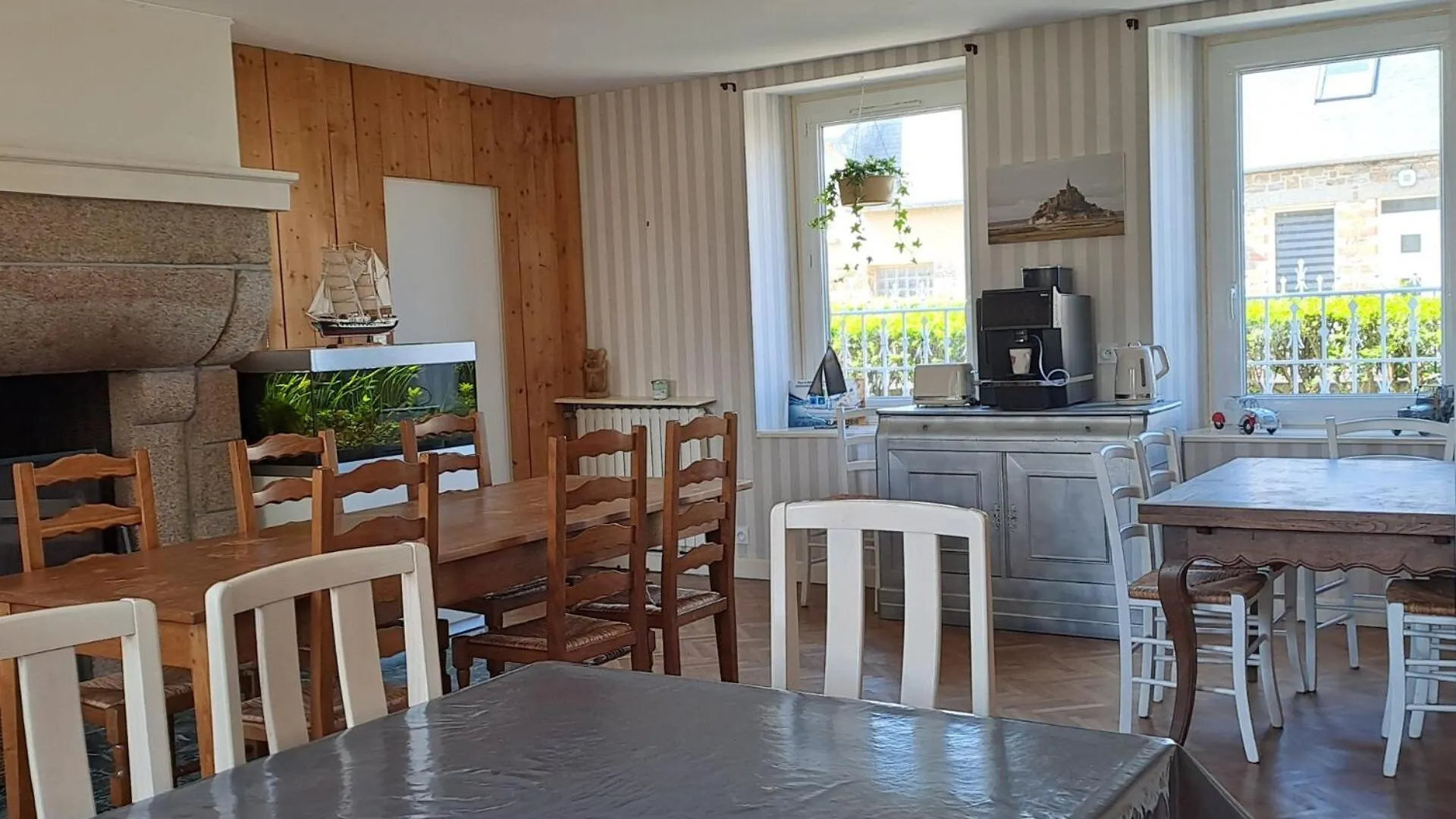 Le Lac Cherrueix Couette-café
