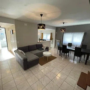 Hébergement de vacances Maison Centre Bourg A 50m De La